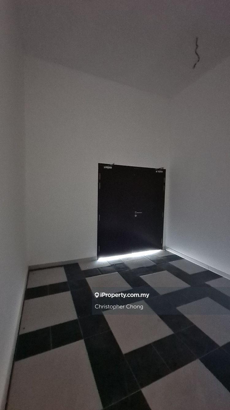 Shop-Office for Rent in Eco Majestic, Ivoris, Whitten, Brighton, Ecohill, Semenyih by Christopher Chong - iProperty.com.my