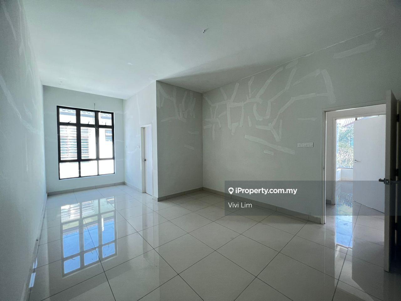 Rumah Berangkai 2 Tingkat untuk Dijual di Taman Tasik Indah, Kluang oleh Vivi Lim - iProperty.com.my