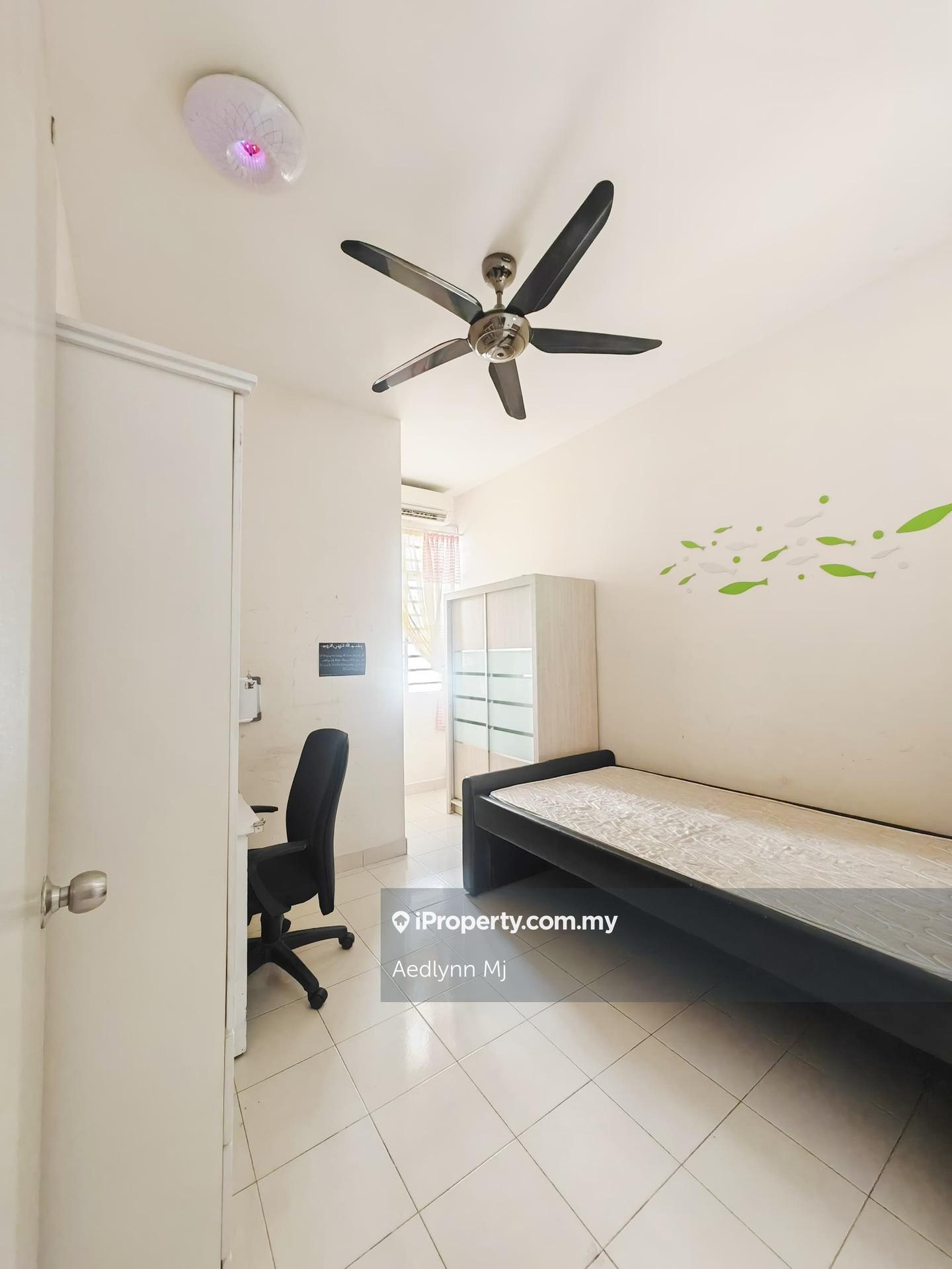 Rumah Berangkai 2 Tingkat untuk Dijual di Taman Putra Impiana, Puchong oleh Aedlynn Mj - iProperty.com.my