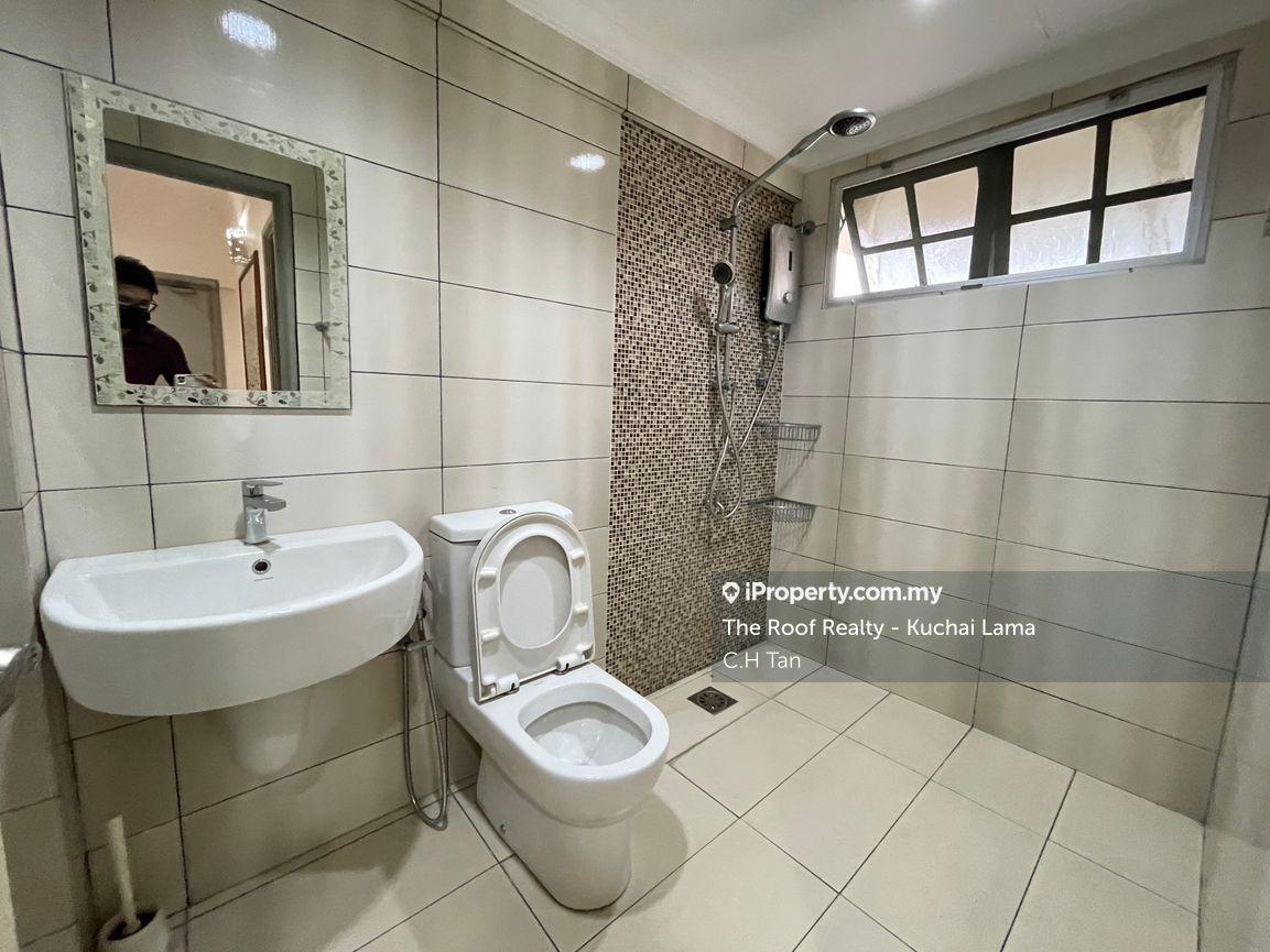 Townhouse for Sale in Ampang Hilir, Ampang by C.H Tan - iProperty.com.my