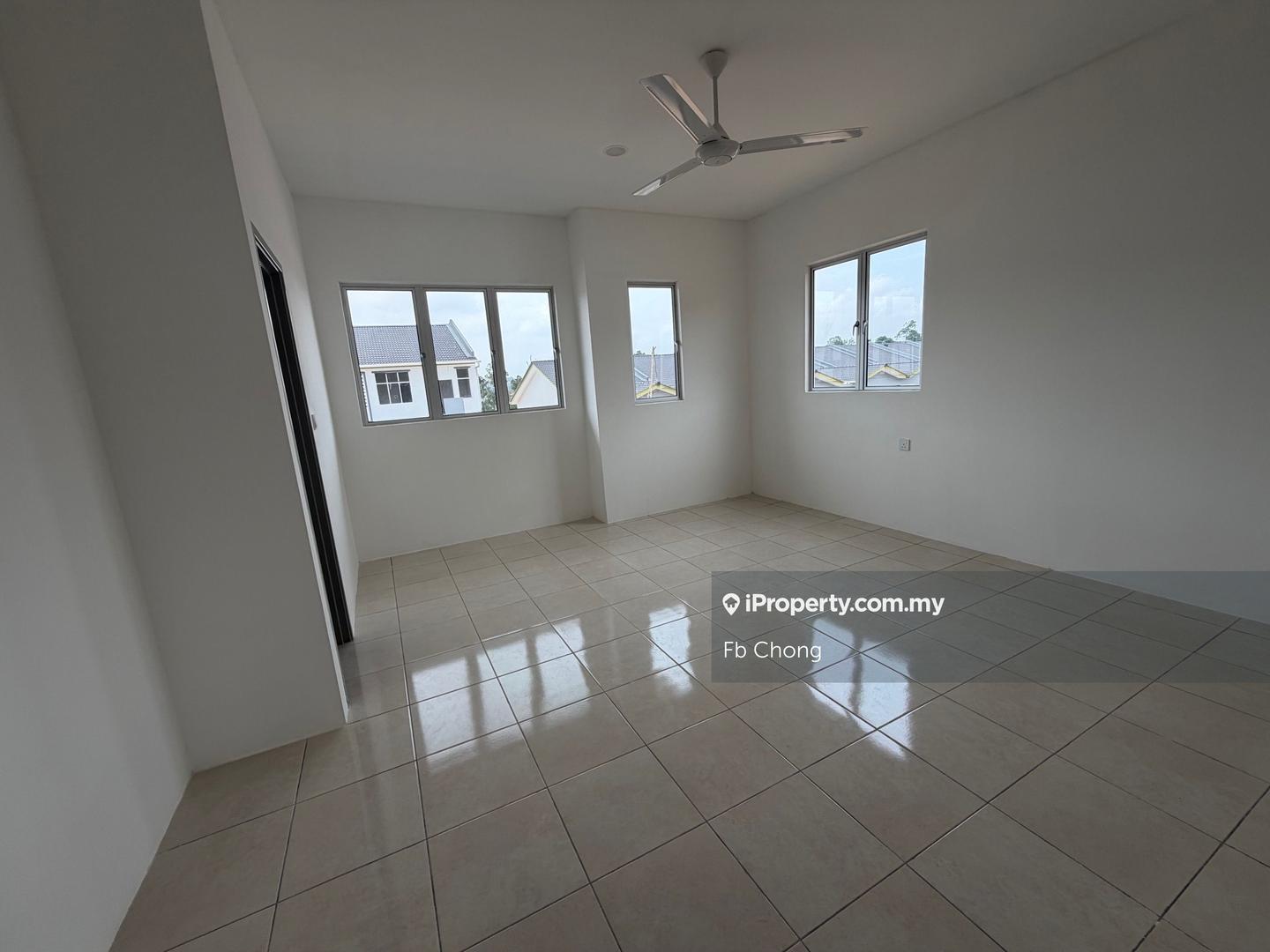 Rumah Berangkai 2 Tingkat untuk Dijual di Desa Pinggiran Bayu, Mantin oleh Fb Chong - iProperty.com.my