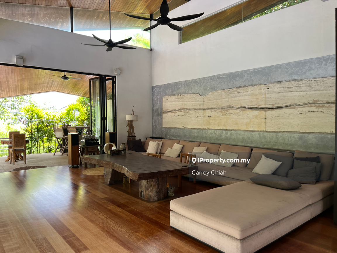 Bungalow House for Sale in Serdang, Seri Kembangan by Carrey Chiah - iProperty.com.my