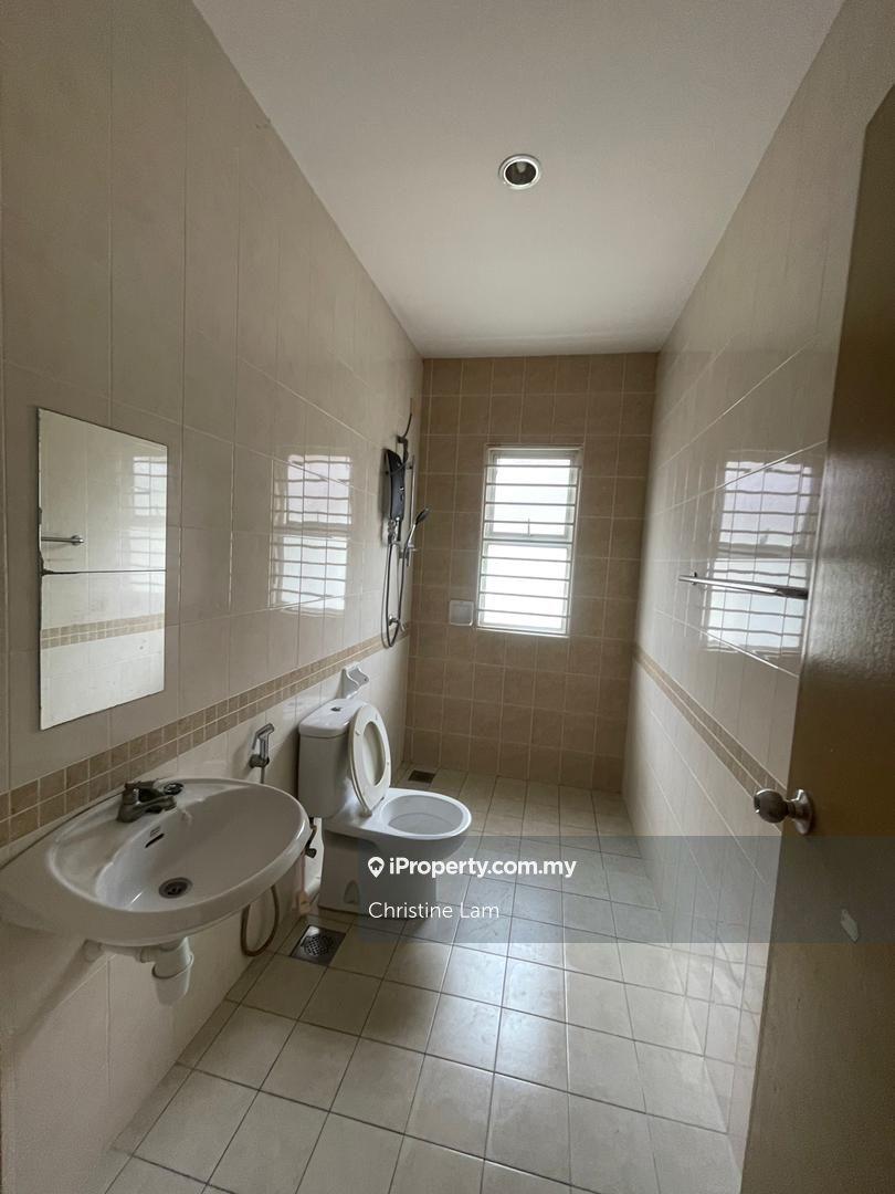 Rumah Berangkai 2 Tingkat untuk Dijual di Kota Kemuning, Shah Alam oleh Christine Lam - iProperty.com.my
