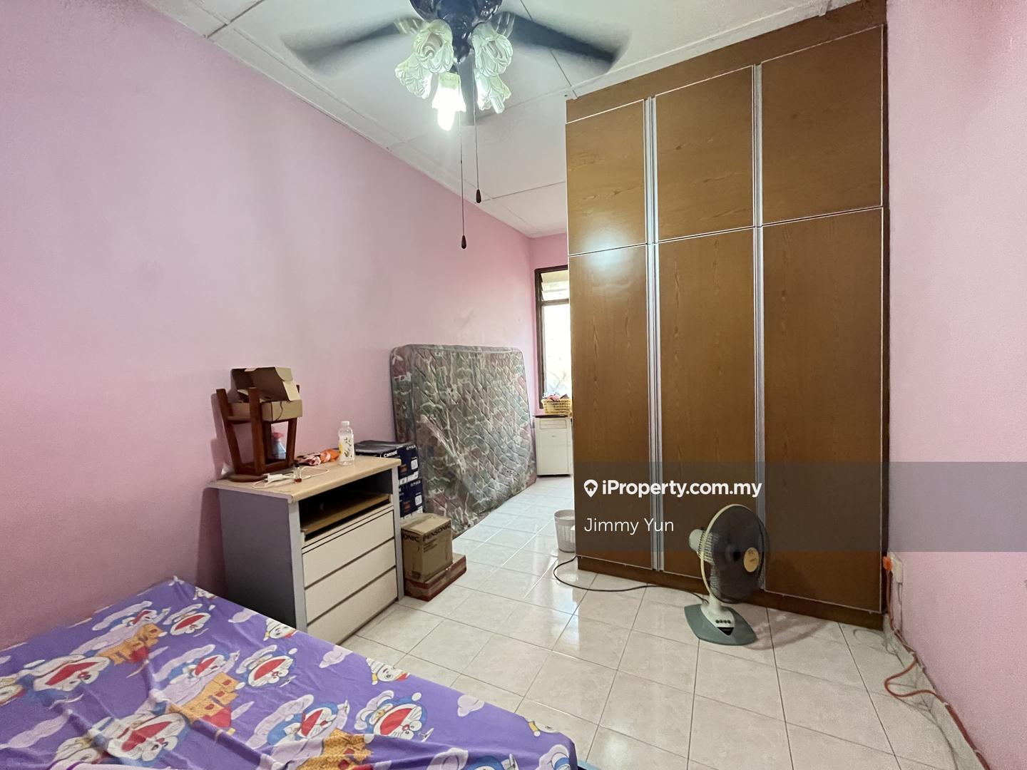 Rumah Berangkai 2.5 Tingkat untuk Dijual di Taman Bukit Serdang, Seri Kembangan oleh Jimmy Yun - iProperty.com.my