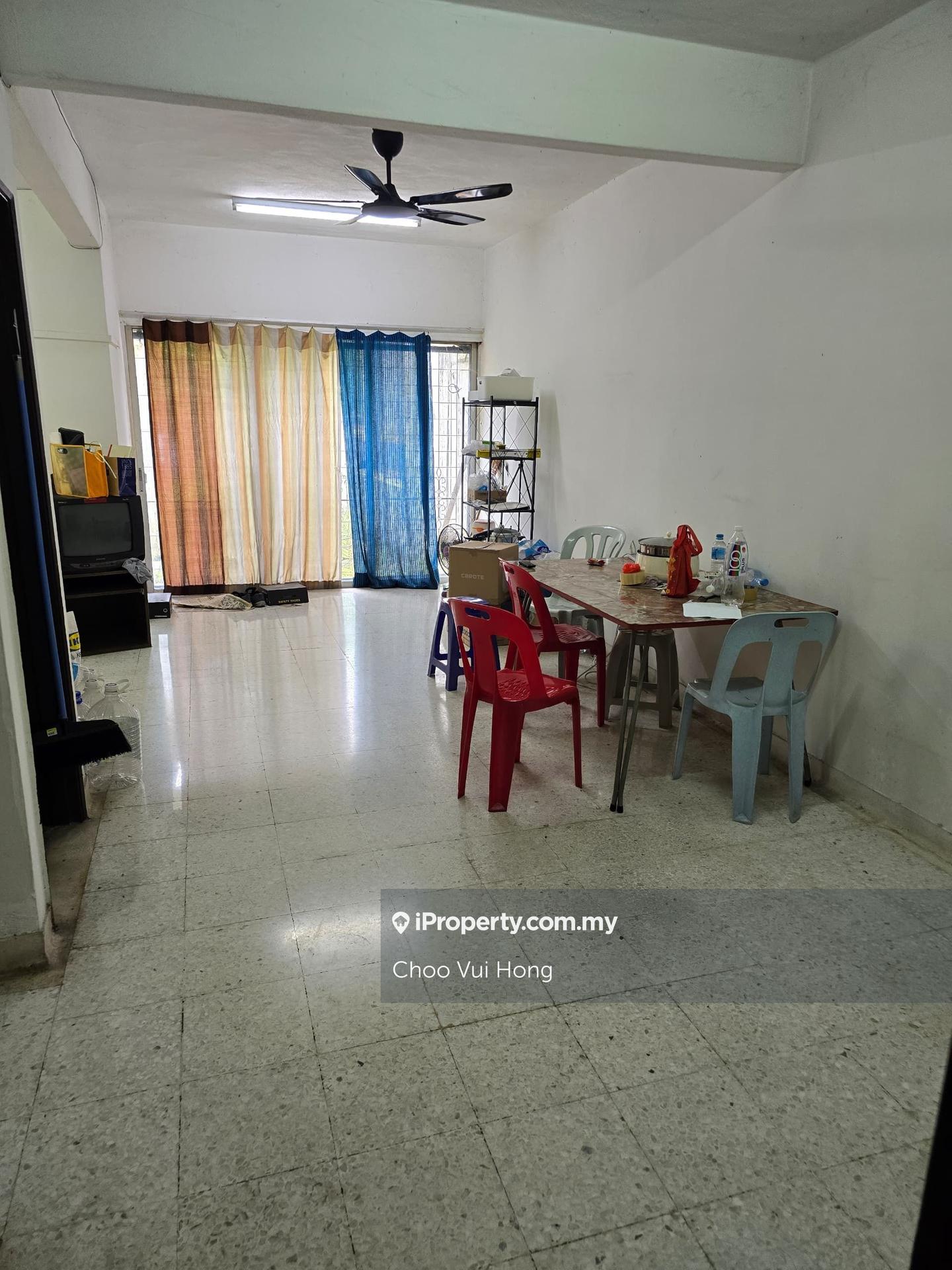 Rumah Berangkai 2 Tingkat untuk Dijual di Taman Serdang Raya, Seri Kembangan oleh Choo Vui Hong - iProperty.com.my