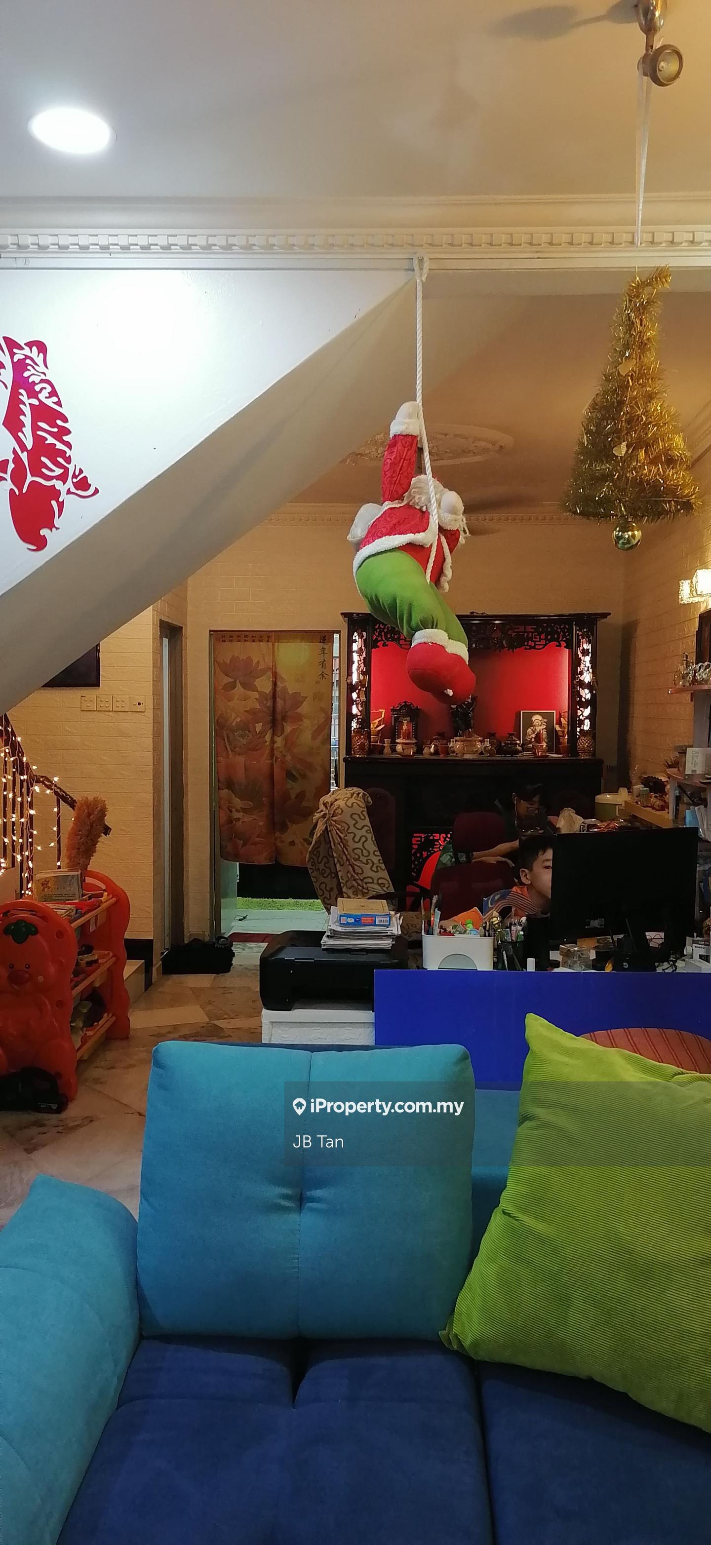 Rumah Berangkai 3 Tingkat untuk Dijual di Taman Putri Jaya, Cheras oleh JB Tan - iProperty.com.my