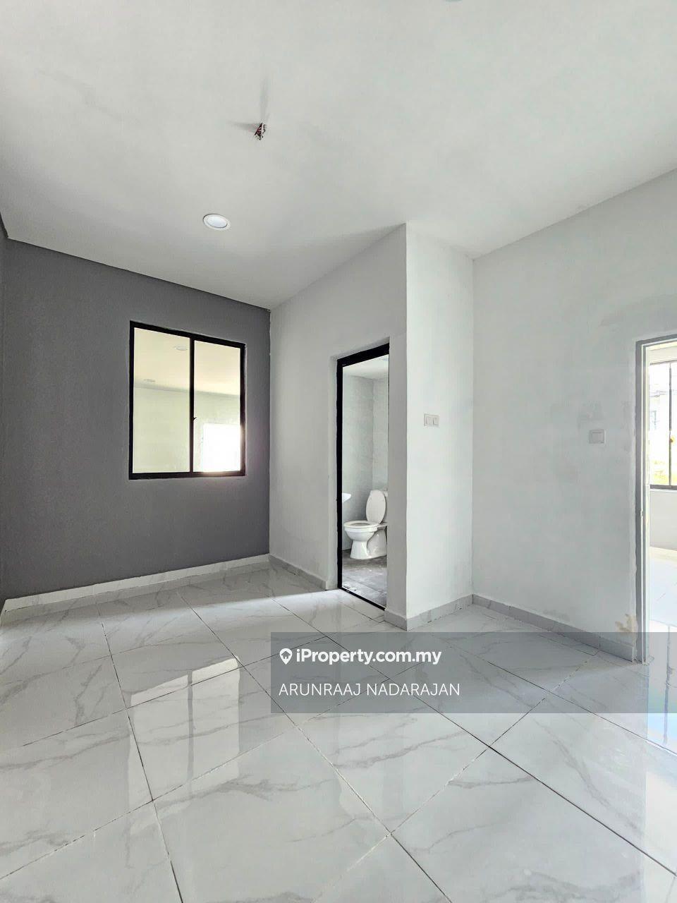 Rumah Berangkai 2 Tingkat untuk Dijual di Taman Puteri Wangsa, Ulu Tiram oleh ARUNRAAJ NADARAJAN - iProperty.com.my