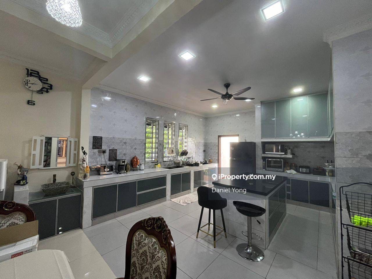 Bungalow House for Sale in Taman Kempas, Tampoi by Daniel Yong - iProperty.com.my