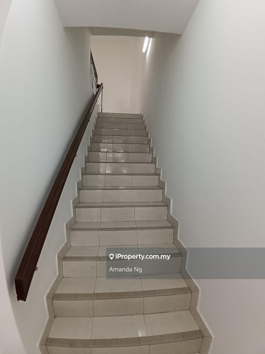 Rumah Berangkai 2 Tingkat untuk Disewa di Bandar Utama 12, Bandar Utama oleh Amanda Ng - iProperty.com.my