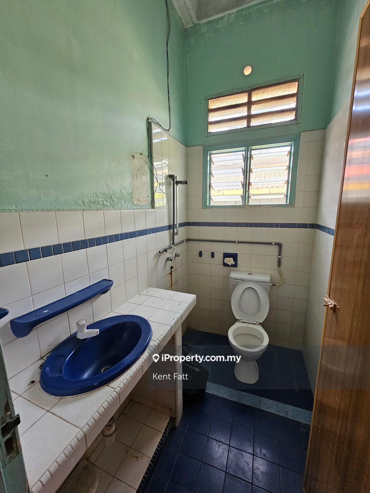 Bungalow House for Sale in Taman Kanagapuram, Petaling Jaya by Kent Fatt - iProperty.com.my