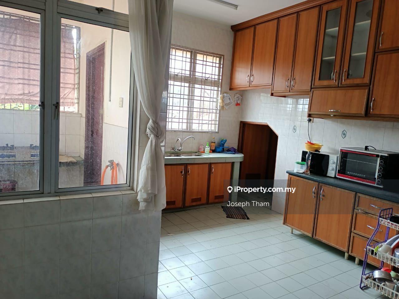 Townhouse for Sale in Taman Lagenda Mas, Cheras by Joseph Tham - iProperty.com.my