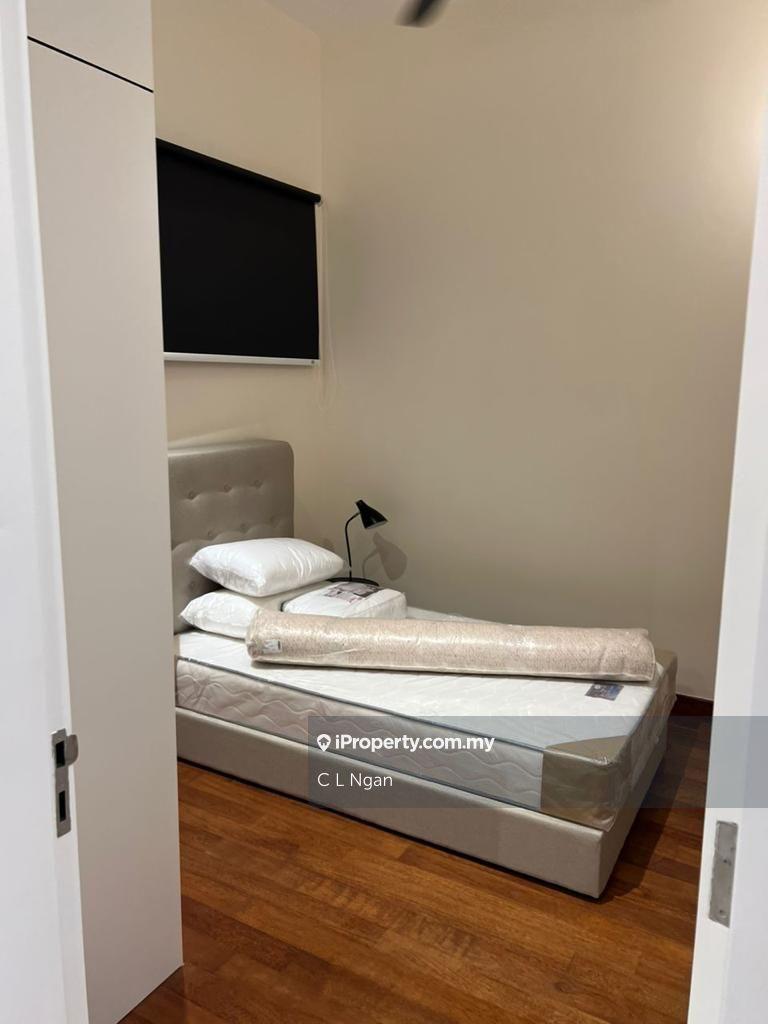 Residensi Servis untuk Disewa di Senada Residence @ KLGCC Resort oleh C L Ngan - iProperty.com.my