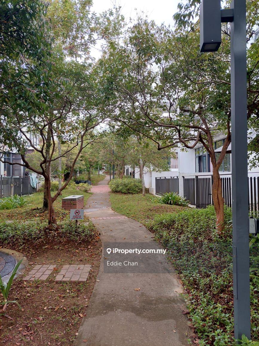 Rumah Berangkai 3 Tingkat untuk Dijual di 16 Quartz Courtyard Villa, Melawati oleh Eddie Chan - iProperty.com.my