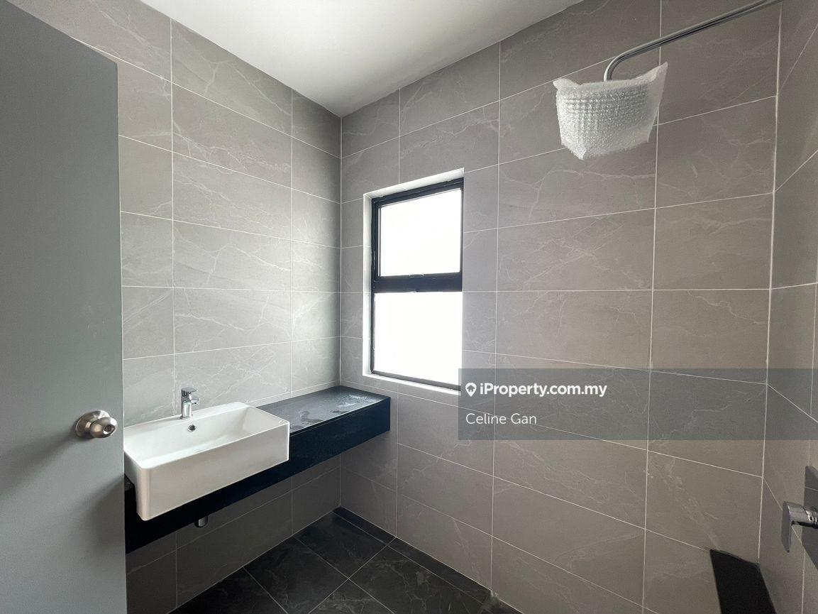 Rumah Berangkai 2 Tingkat untuk Dijual di Setia Utama 3, Setia Alam oleh Celine Gan - iProperty.com.my