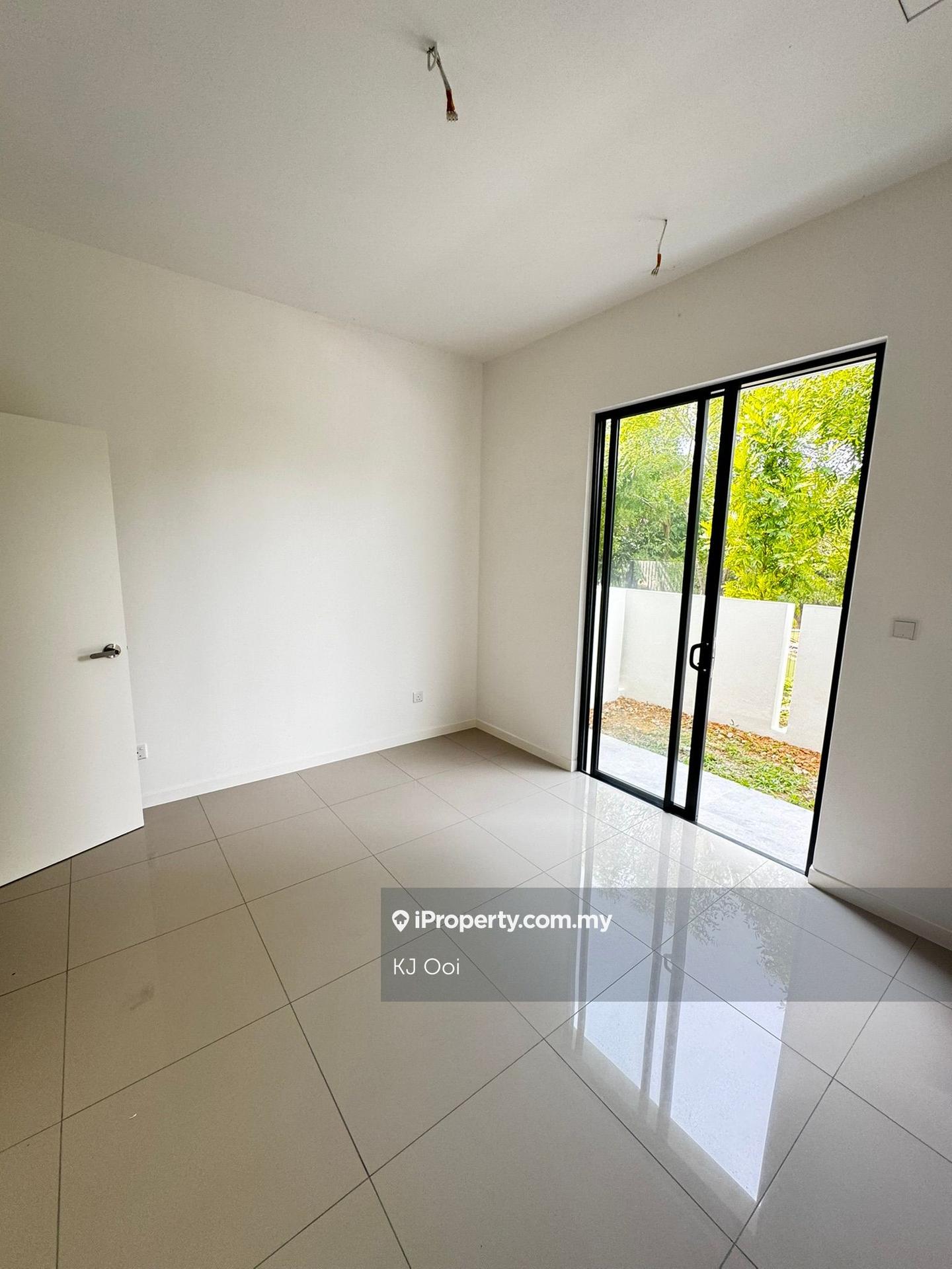 Rumah Berangkai 2 Tingkat untuk Dijual di Bandar Tropicana Aman, Telok Panglima Garang oleh KJ Ooi - iProperty.com.my