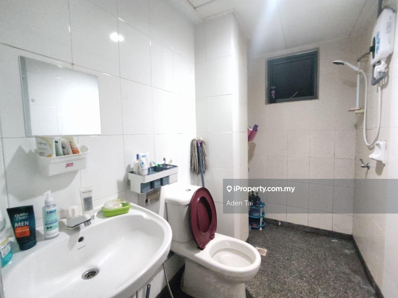 Service Residence for Sale in D'Alamanda by Aden Tai - iProperty.com.my