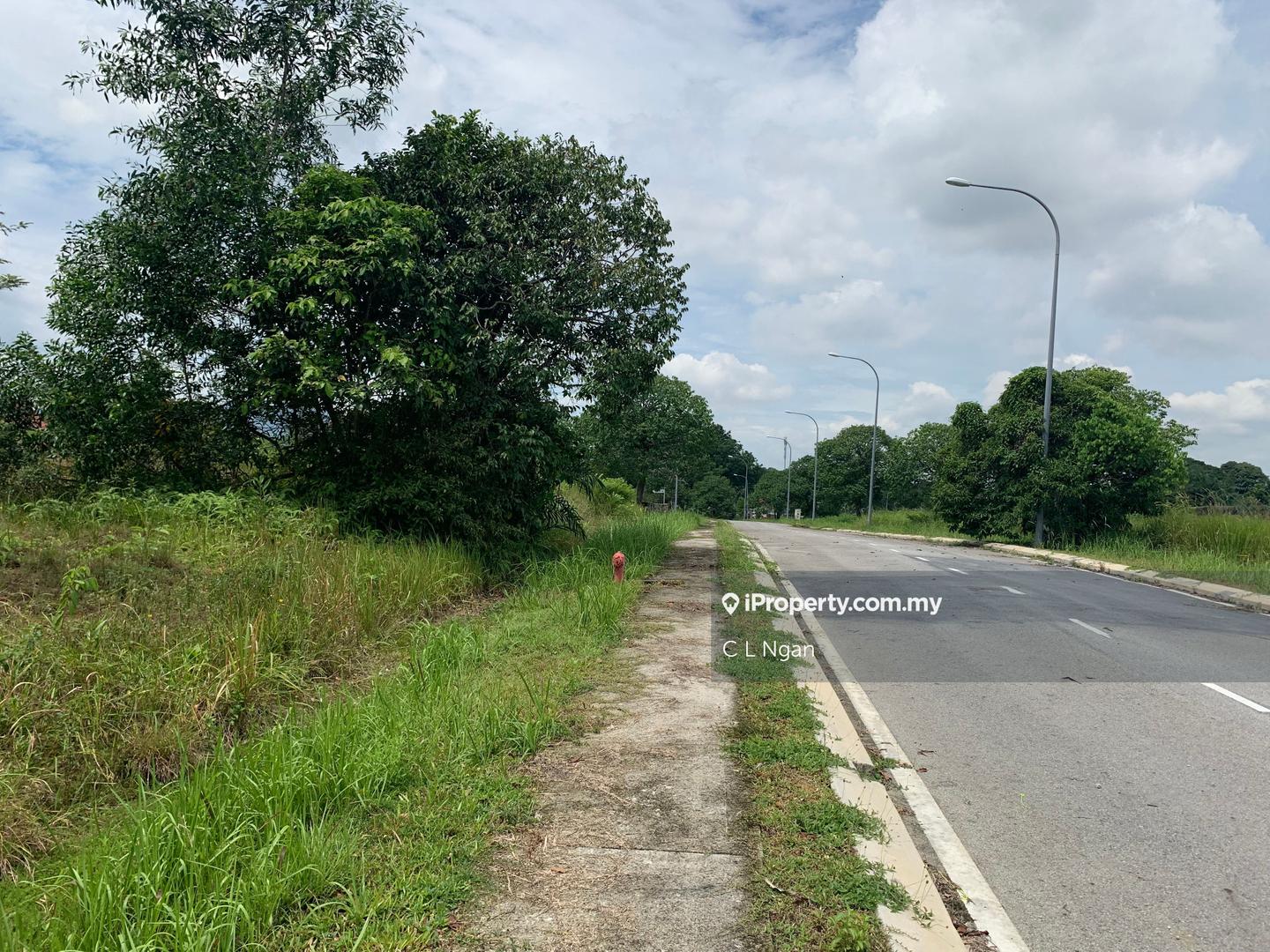 Bungalow Land for Sale in Bayu Lake Homes, Mantin by C L Ngan - iProperty.com.my