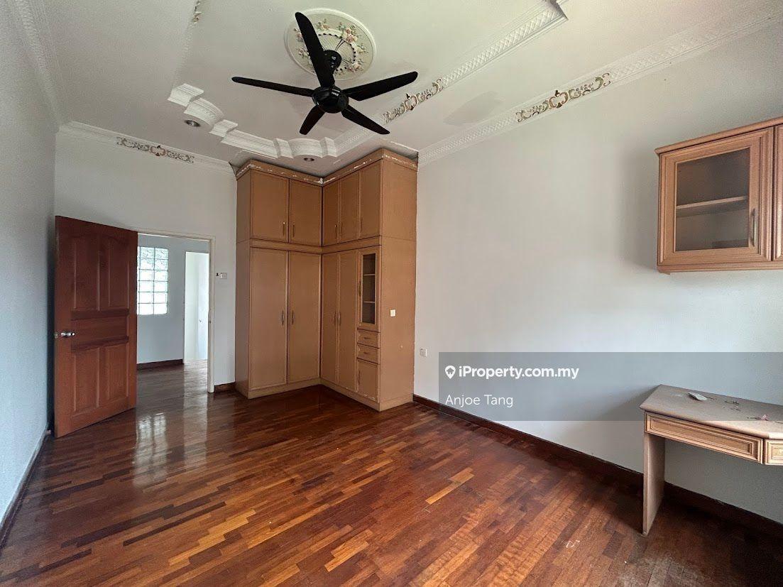 Bungalow House for Sale in Corner Unit Oncidium Heights, Shah Alam by Anjoe Tang - iProperty.com.my