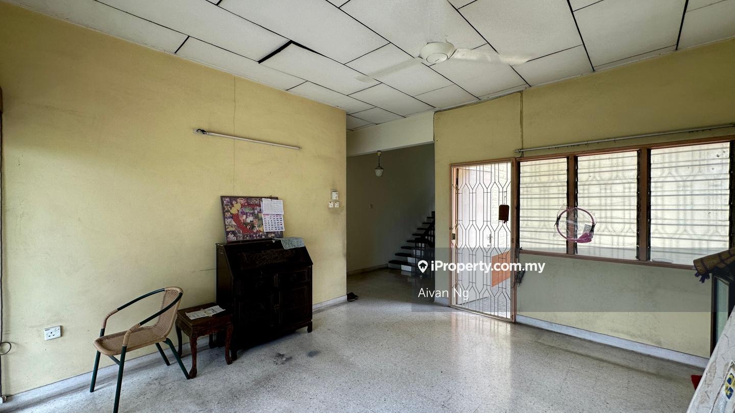 Bungalow House for Sale in Taman Lucky, Bangsar by Aivan Ng - iProperty.com.my