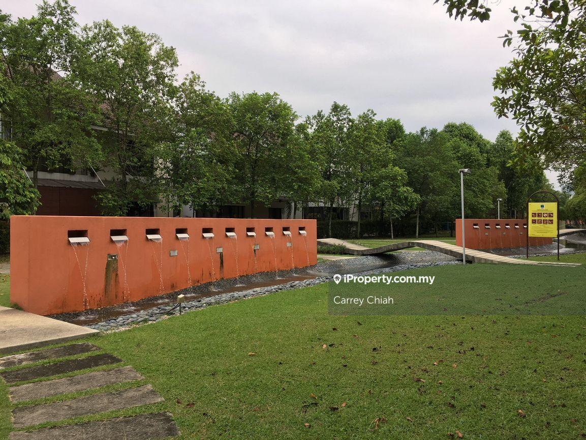 Rumah Berkembar untuk Dijual di Lake Edge Puchong, Puchong oleh Carrey Chiah - iProperty.com.my