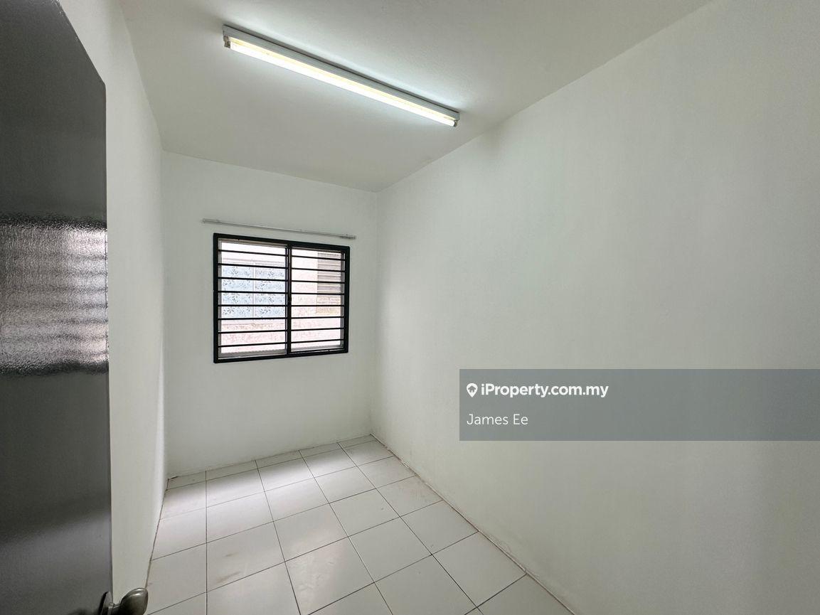 Flat for Rent in Damai Utama by James Ee - iProperty.com.my