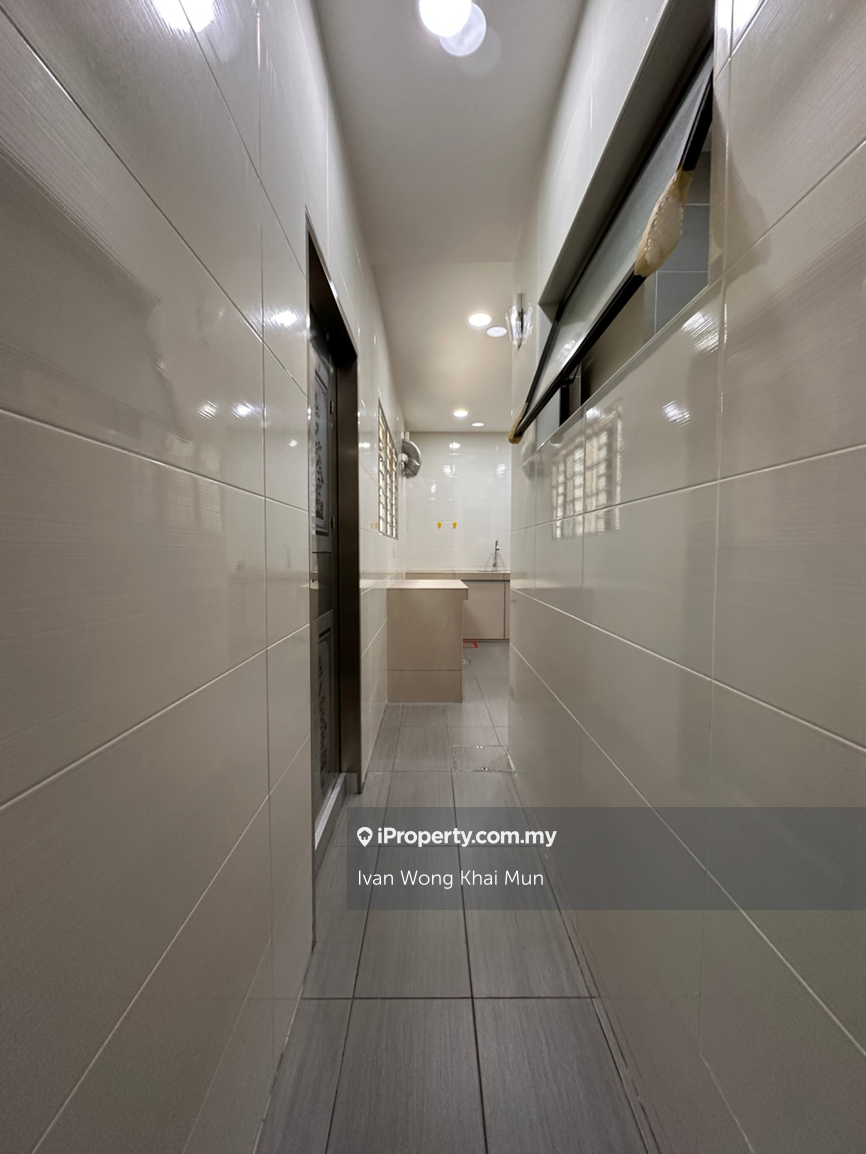 Rumah Berangkai 2 Tingkat untuk Dijual di Bandar Bukit Raja, Klang oleh Ivan Wong Khai Mun - iProperty.com.my