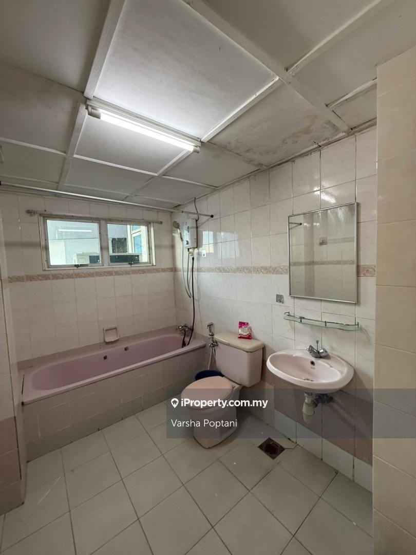 Condominium for Rent in Villa Scott by Varsha Poptani - iProperty.com.my