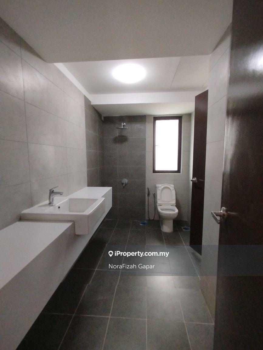 Townhouse for Sale in Kayu Ara, Selangor by NoraFizah Gapar - iProperty.com.my