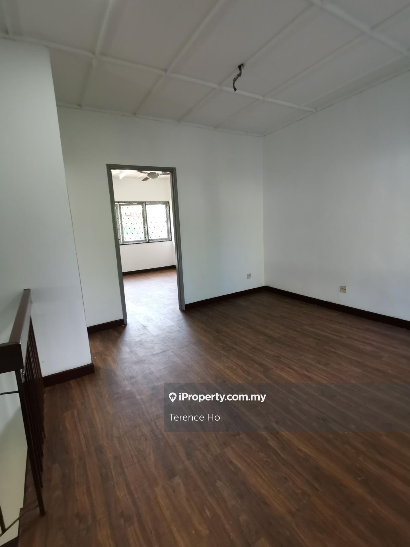Rumah Berangkai 2 Tingkat untuk Dijual di SS14, Subang Jaya oleh Terence Ho - iProperty.com.my