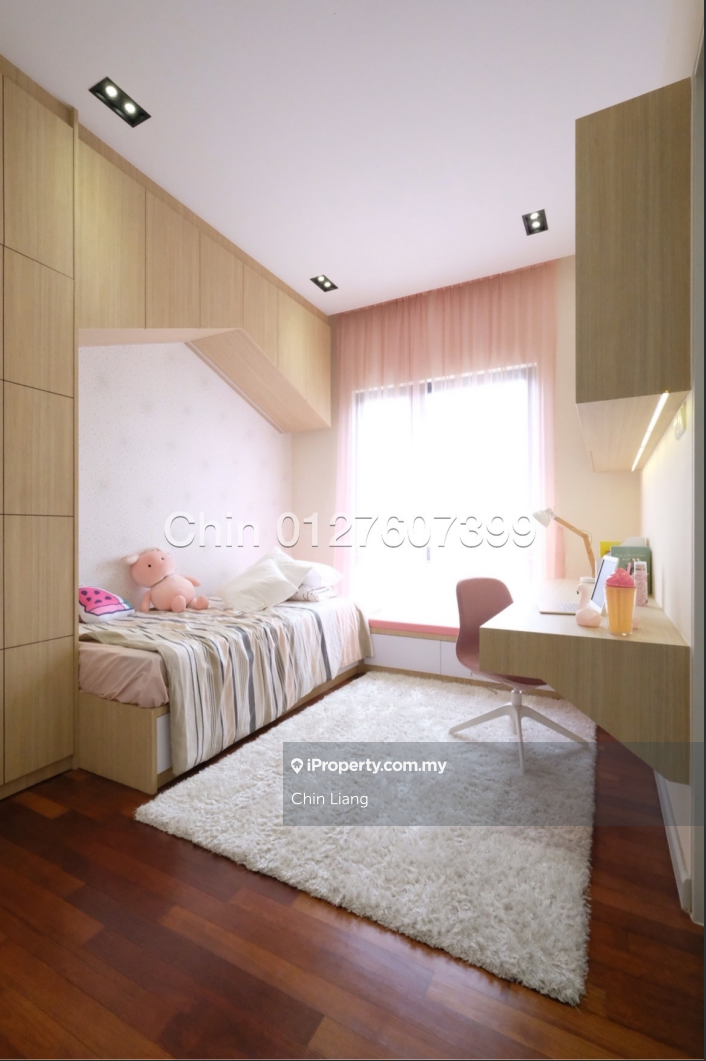 Rumah Berangkai 2 Tingkat untuk Dijual di Bangi Golf Resort Superlink with Golf Course View, Bangi oleh Chin Liang - iProperty.com.my