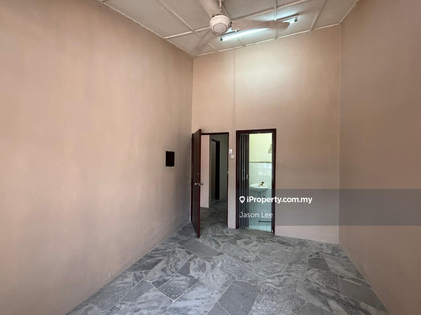 Rumah Berangkai 1 Tingkat untuk Dijual di Taman Harmoni, Seri Kembangan oleh Jason Lee - iProperty.com.my