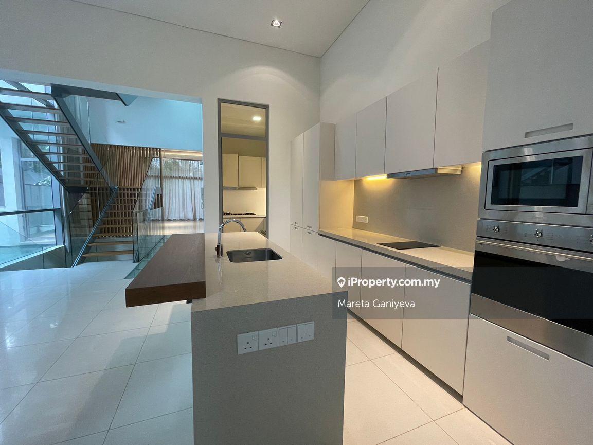 Rumah Berangkai 3.5 Tingkat untuk Disewa di Ampang Hilir, Ampang oleh Mareta Ganiyeva - iProperty.com.my