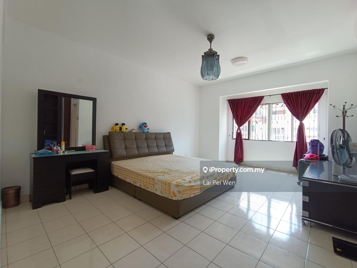 Rumah Berangkai 3 Tingkat untuk Dijual di Taman Megah, Taman Petaling, Kepong Baru, Kepong oleh Lai Pei Wen - iProperty.com.my