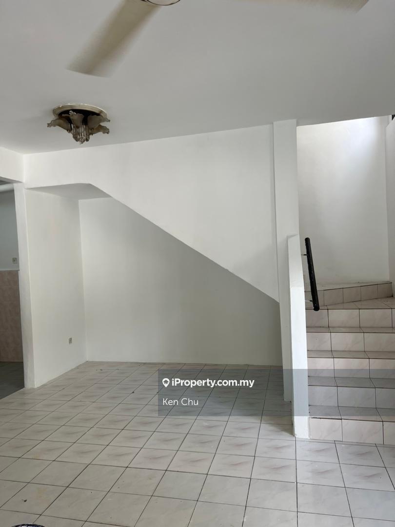 Townhouse for Sale in Taman Sinaran, Balakong by Ken Chu - iProperty.com.my