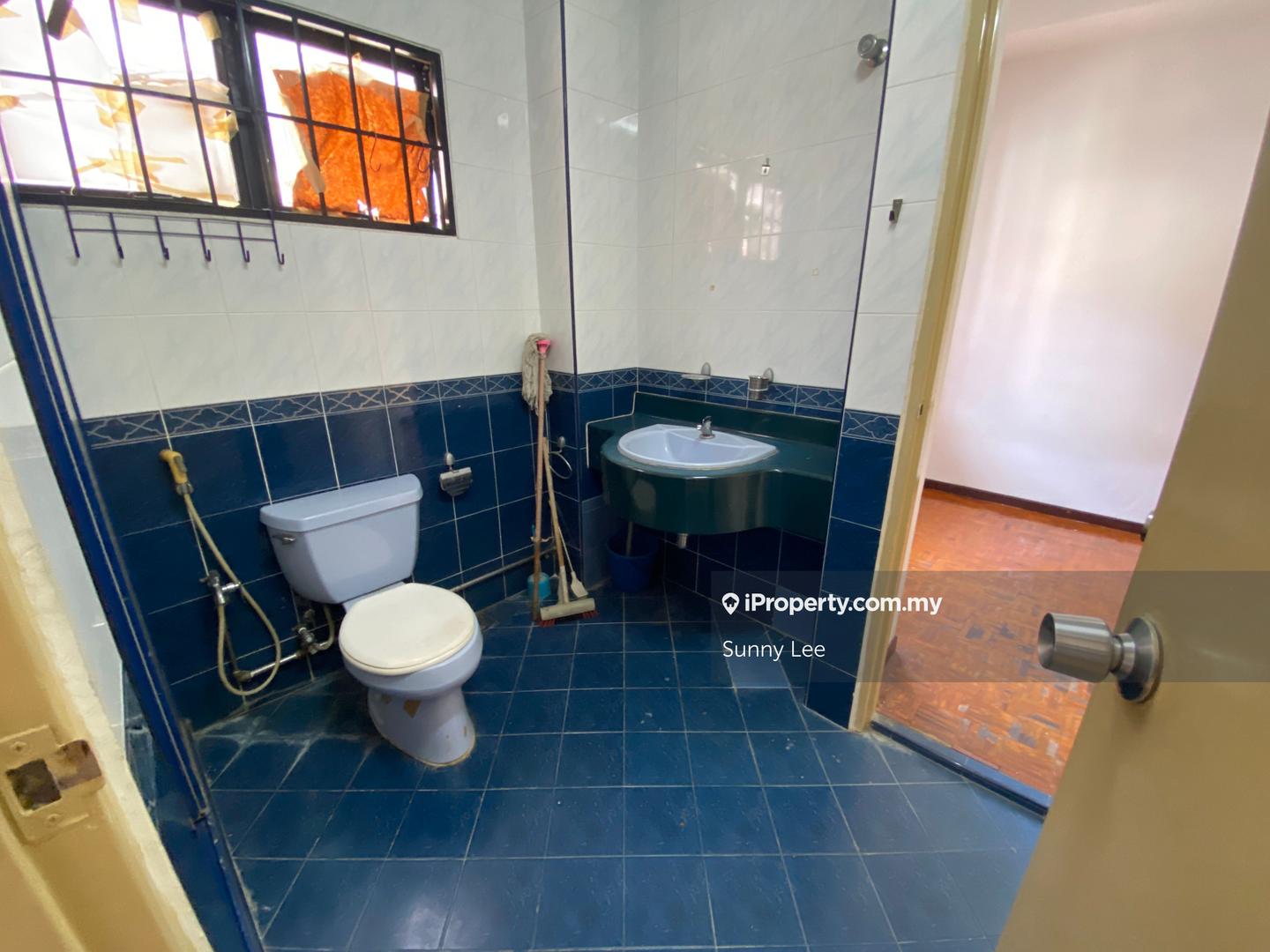 Rumah Berangkai 2 Tingkat untuk Dijual di Sungai Long, Bandar Sungai Long oleh Sunny Lee - iProperty.com.my