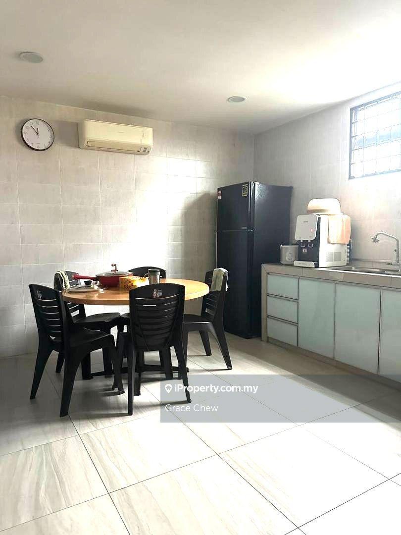 Shop for Sale in Taman Molek, Johor Bahru by Grace Chew - iProperty.com.my