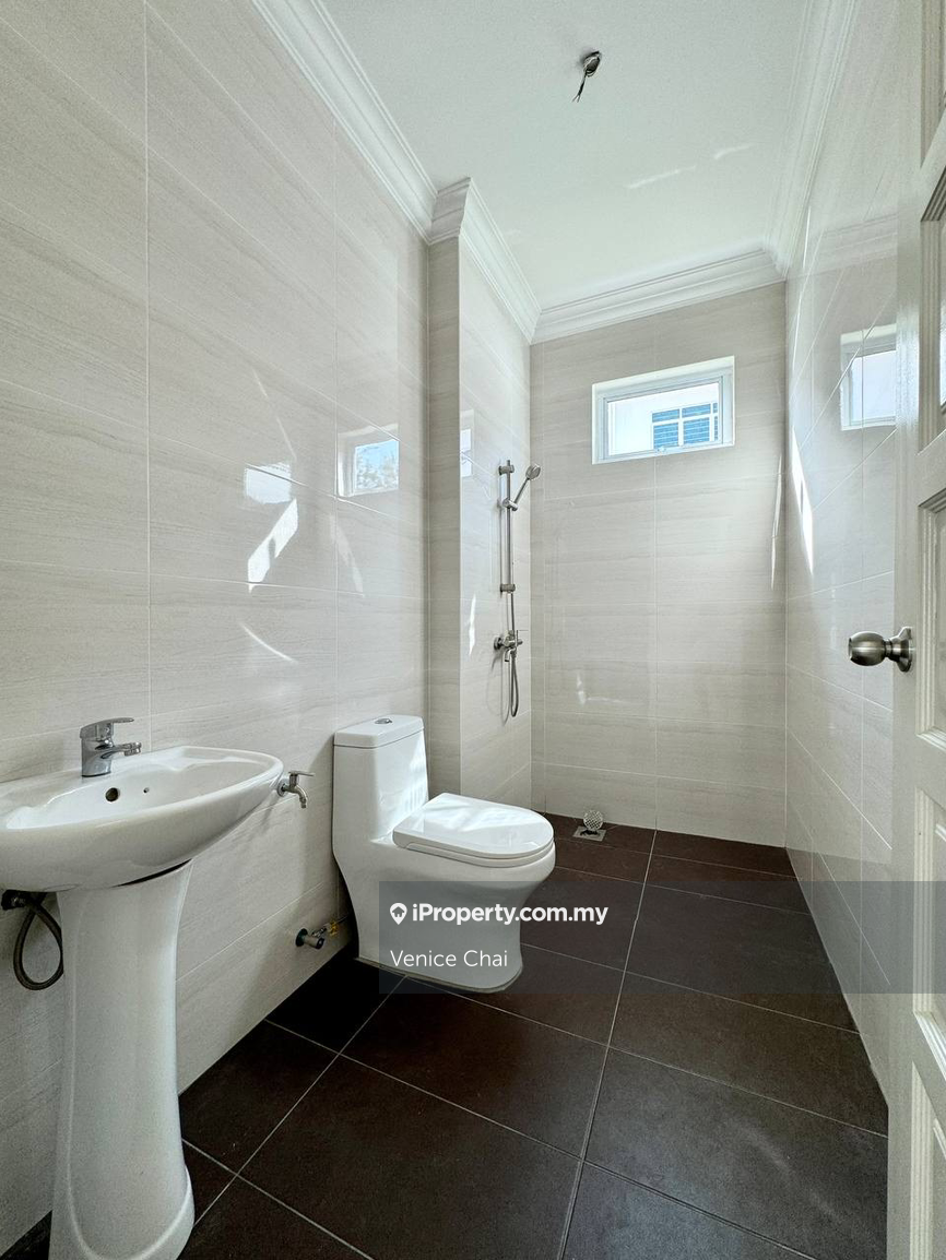 Semi-Detached House for Sale in Miri, Sarawak by Venice Chai - iProperty.com.my