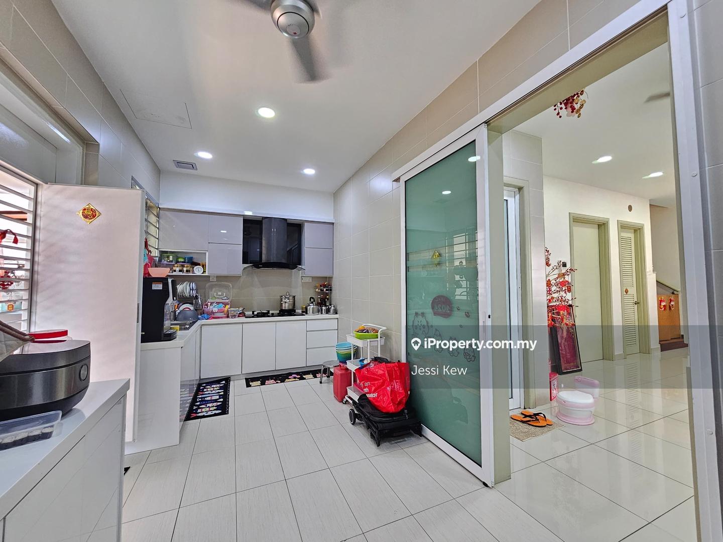 Rumah Berkembar untuk Dijual di Bandar Sungai Long, Bandar Sungai Long oleh Jessi Kew - iProperty.com.my