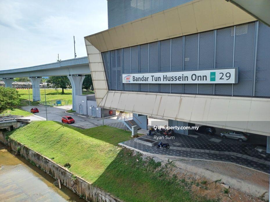 Service Residence for Rent in The Netizen by Ryan Sum - iProperty.com.my