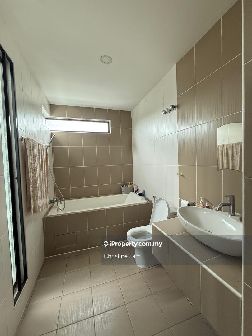 Semi-Detached House for Sale in ajqrl, Shah Alam by Christine Lam - iProperty.com.my