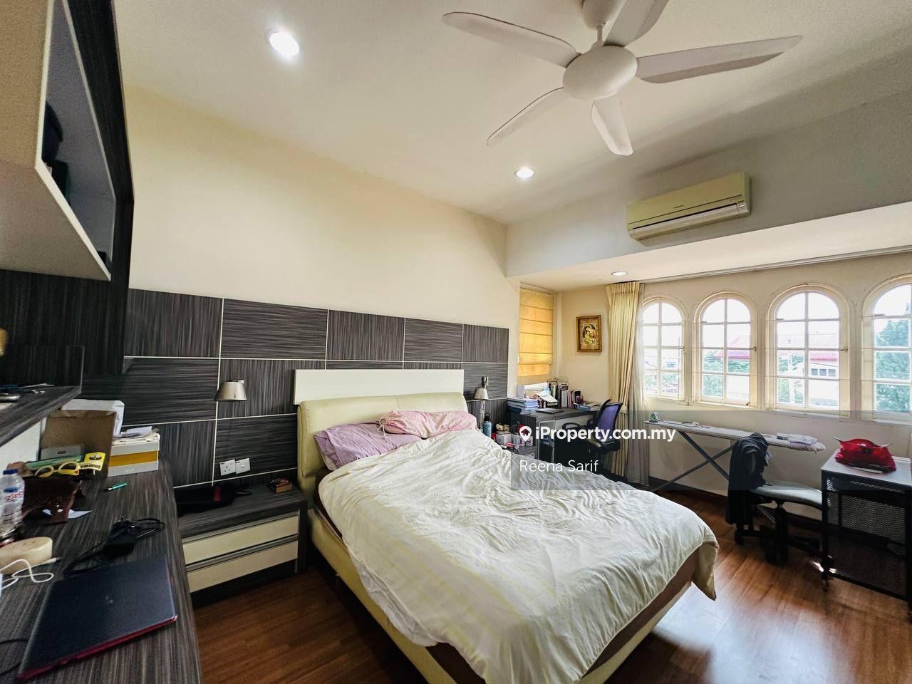 Banglo untuk Dijual di Bungalow Double Storey SS2 Pj, Petaling Jaya oleh Reena Sarif - iProperty.com.my
