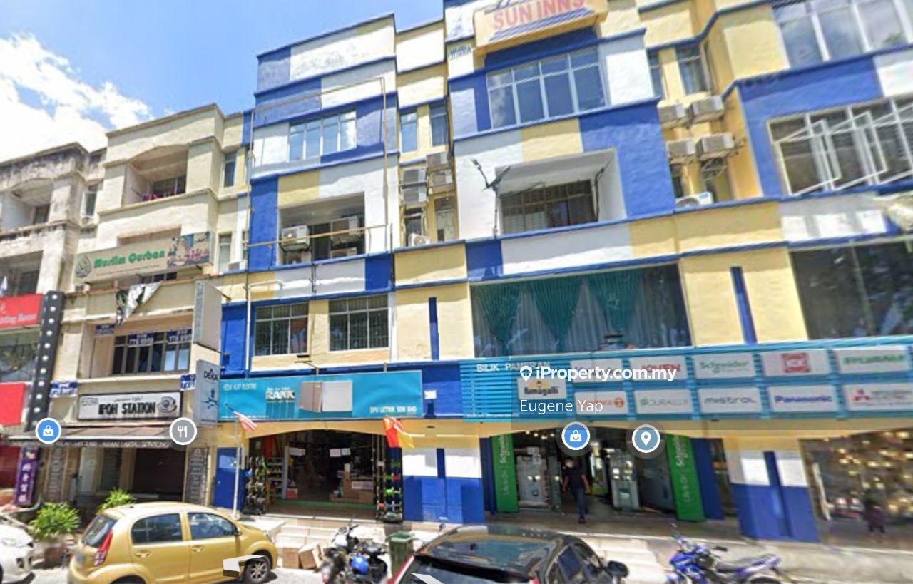 Shop for Sale in (4sty Face Mainroad) Puchong Utama , Petaling jaya, Petaling Jaya by Eugene Yap - iProperty.com.my