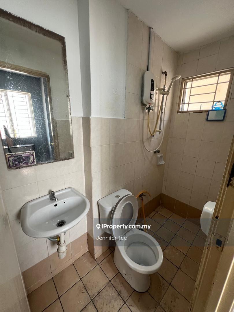 Service Residence for Sale in Casa Subang by Jennifer Tee - iProperty.com.my