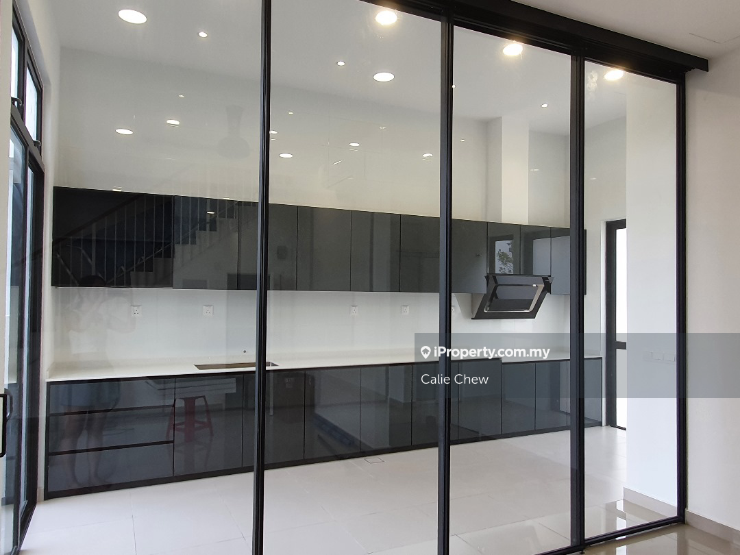 Rumah Berkembar untuk Dijual di Eco Ardence, Setia Alam oleh Calie Chew - iProperty.com.my