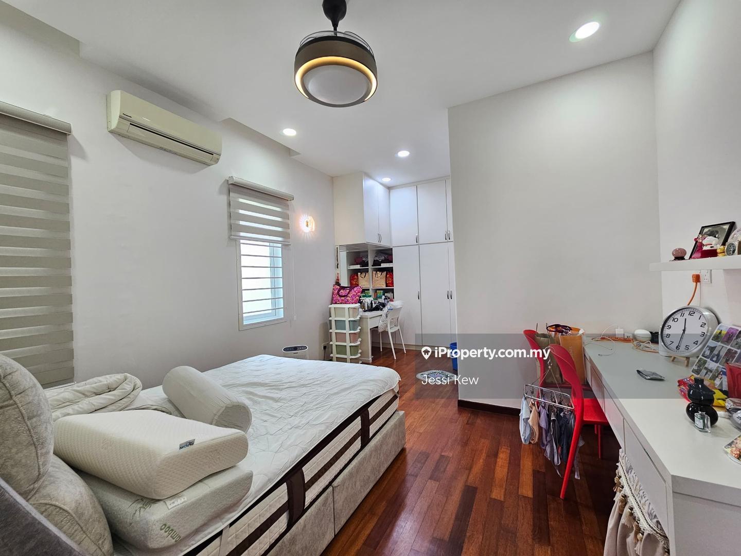 Rumah Berkembar untuk Dijual di Bandar Sungai Long, Bandar Sungai Long oleh Jessi Kew - iProperty.com.my