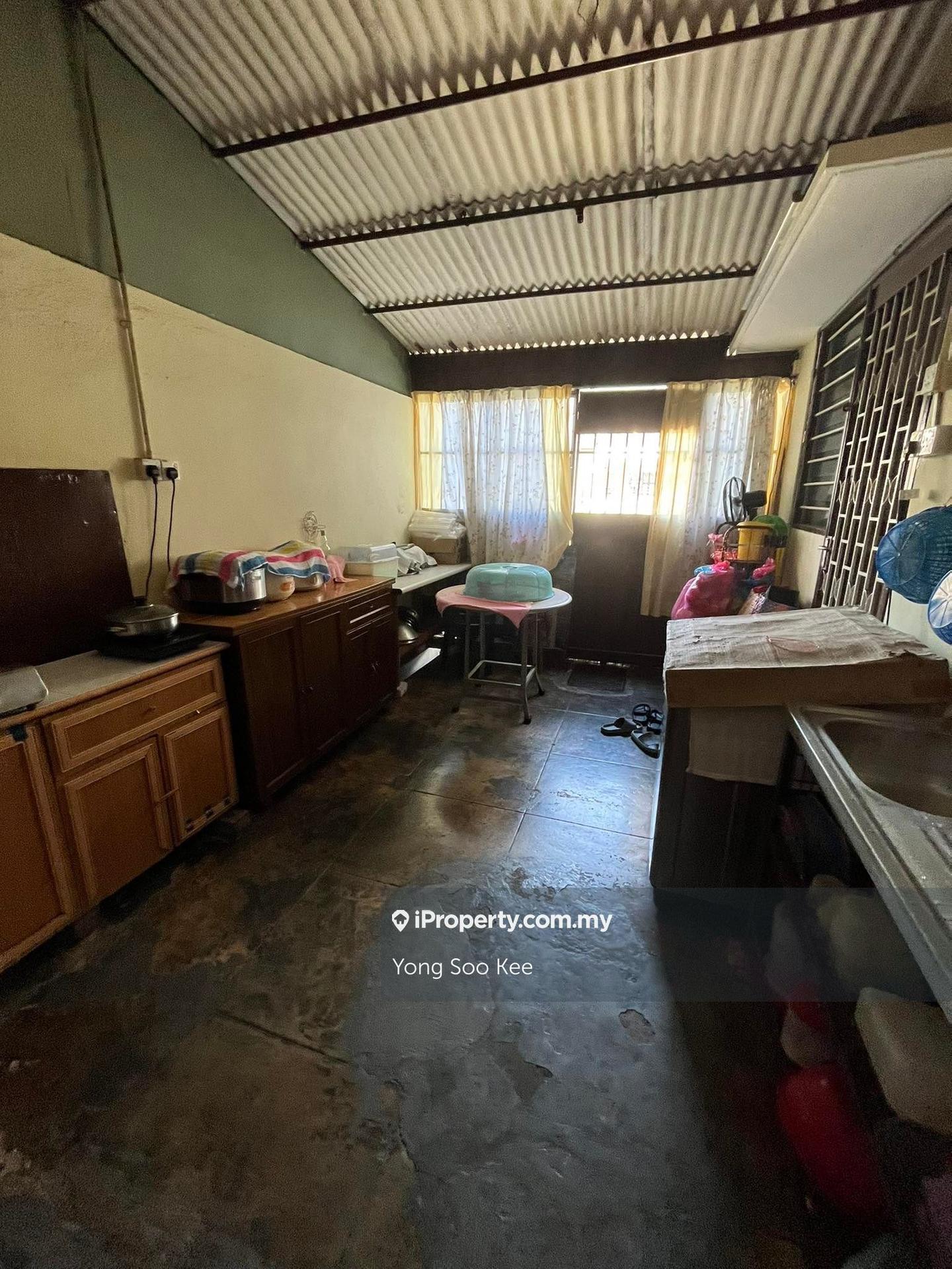 Rumah Berkembar untuk Dijual di Air Itam Taman Happy Valley, George Town oleh Yong Soo Kee - iProperty.com.my