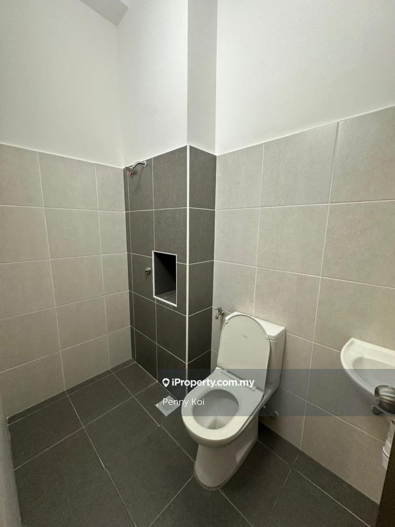 Rumah Berangkai 2 Tingkat untuk Dijual di Taman Sri Penawar, Pengerang oleh Penny Koi - iProperty.com.my