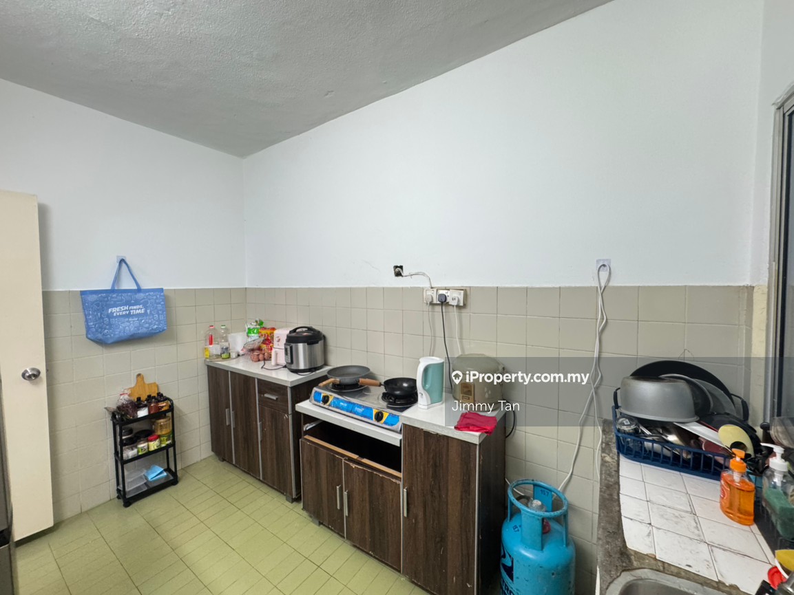 Apartment for Sale in Lily & Rose by Jimmy Tan - iProperty.com.my