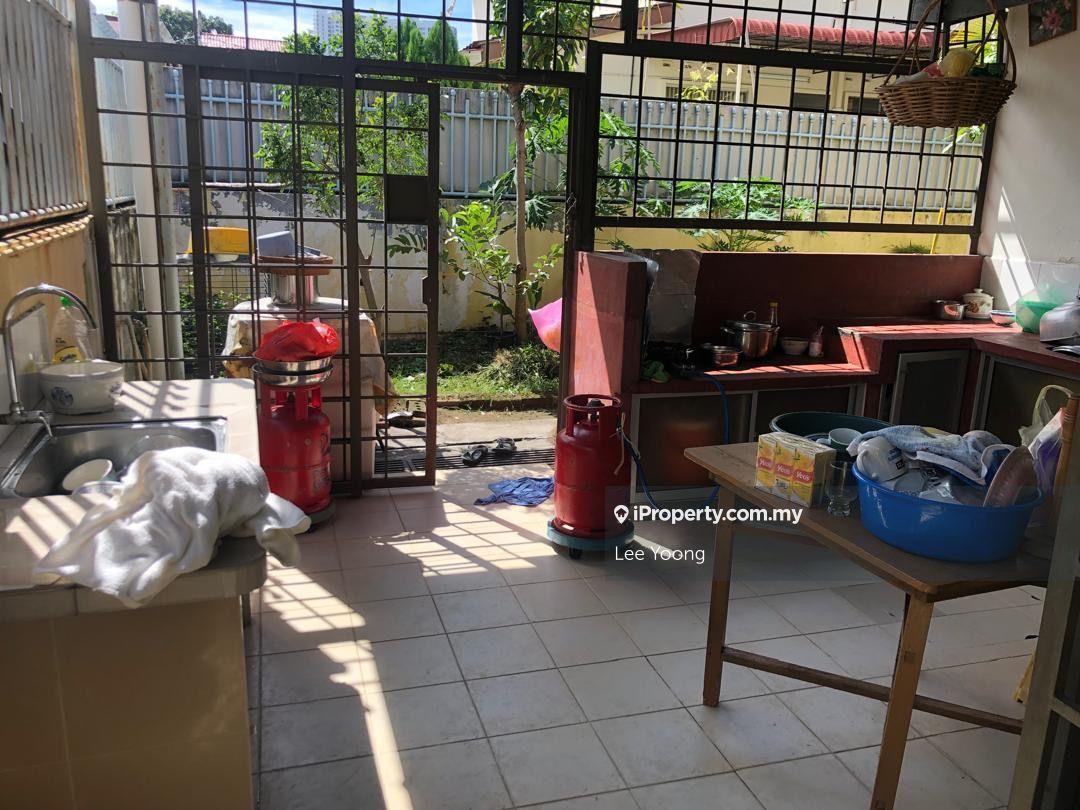Commercial Semi-D for Sale in Taman Green Lane, Jelutong by Chris Tan - iProperty.com.my