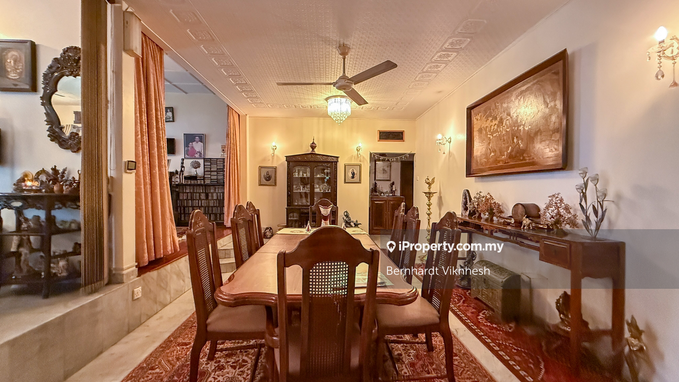 Bungalow House for Sale in Seksyen 5, Petaling Jaya by Bernhardt Viknhesh - iProperty.com.my
